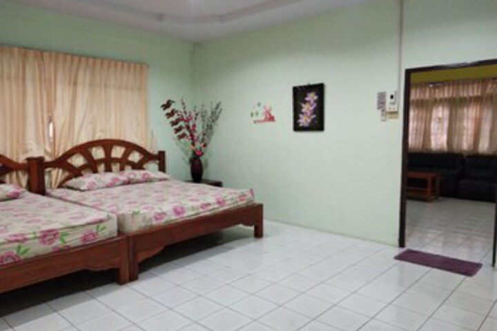 Room 27 of 50