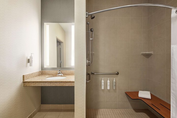 Bathroom shower