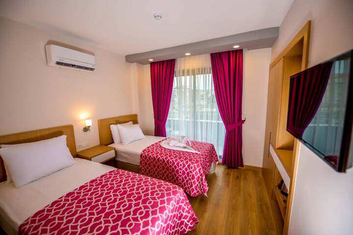 Room 14 of 20