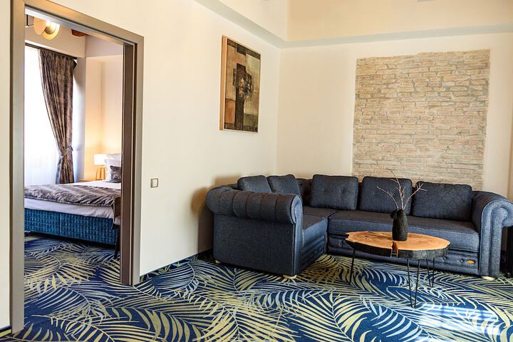 Room 15 of 58