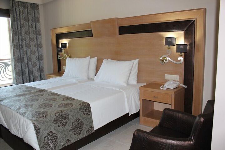 Room 7 of 45