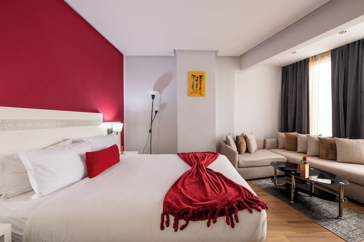 Room 35 of 85
