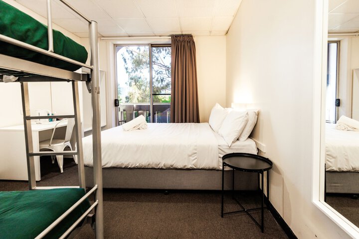 Room 18 of 42