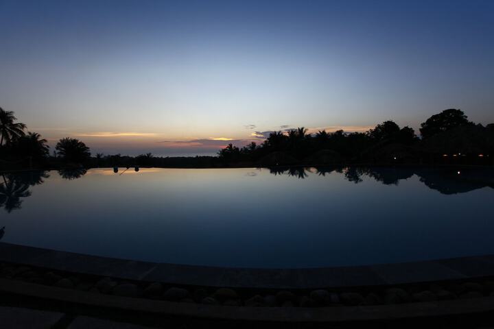 Pool 52 of 147