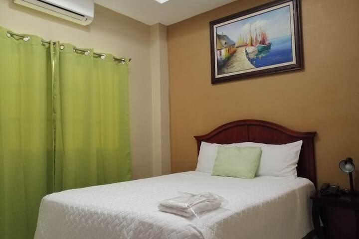 Room 5 of 14