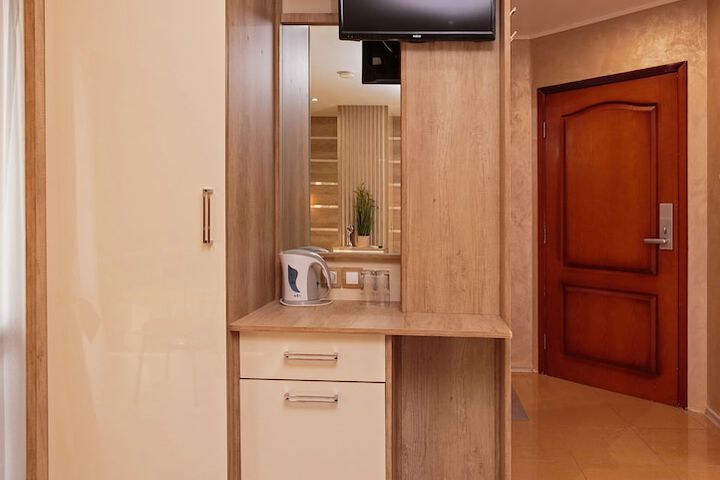 Room 16 of 56