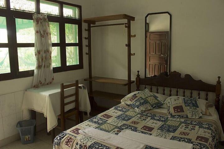 Room 11 of 25