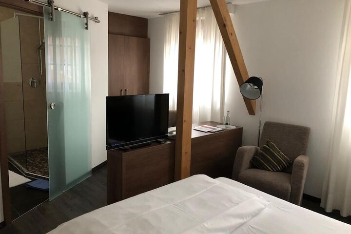 Room 18 of 59