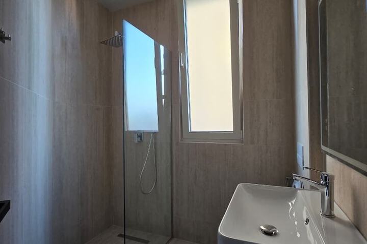 Room 47 of 51