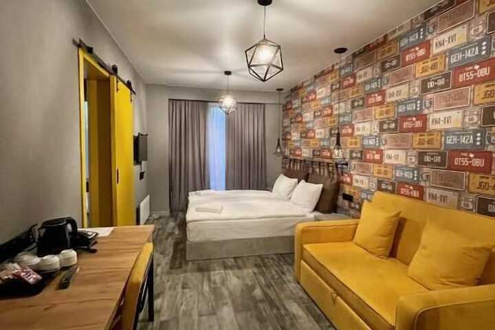 Room 43 of 92