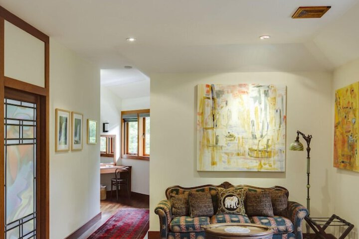 Room 9 of 40