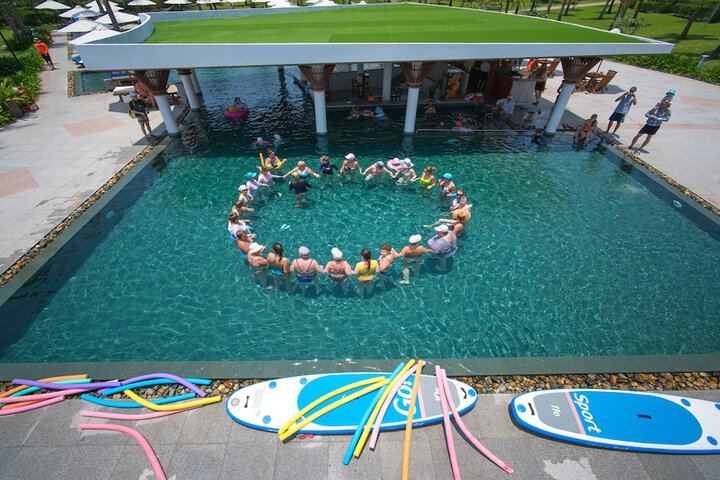 Pool 60 of 138