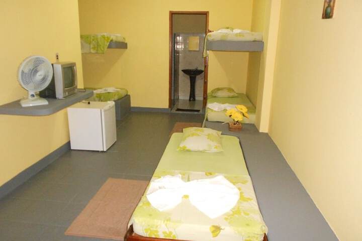 Room 3 of 38