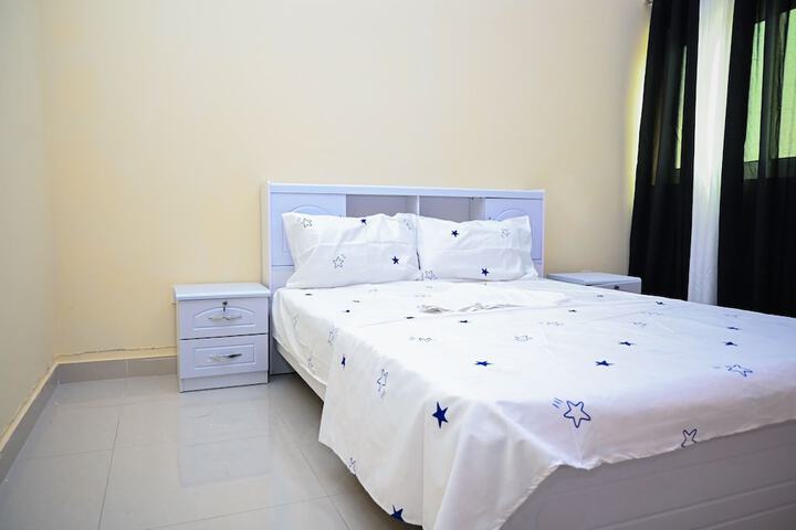 Room 4 of 13