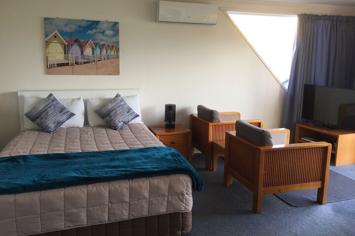 Room 34 of 81