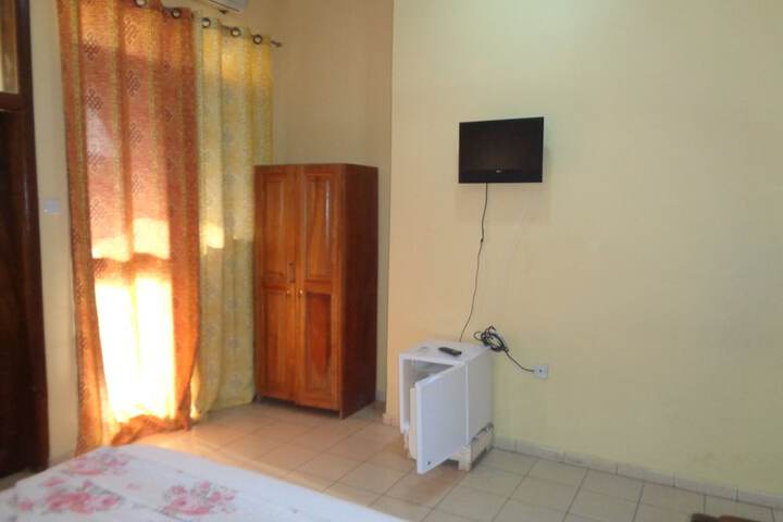 Room 19 of 36