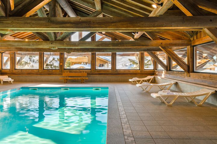 Pool Hotel