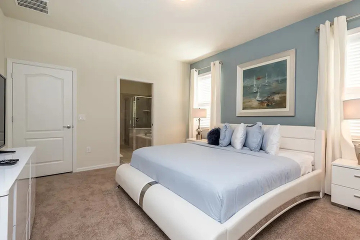 Room 2 of 37