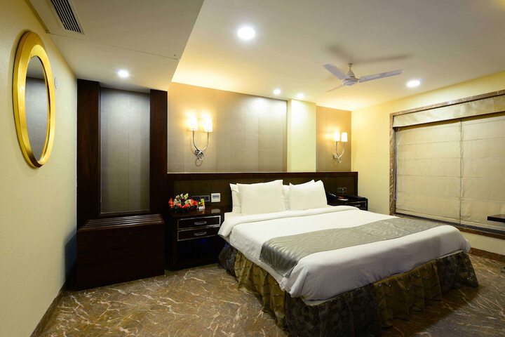 Room 18 of 45