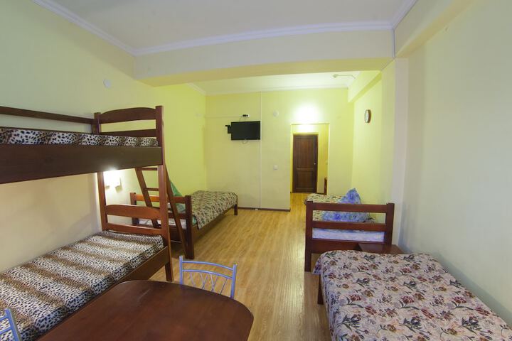 Room 18 of 44