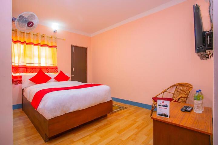 OYO 589 Hotel Trimurti