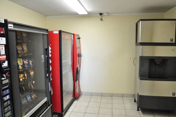 Vending machine