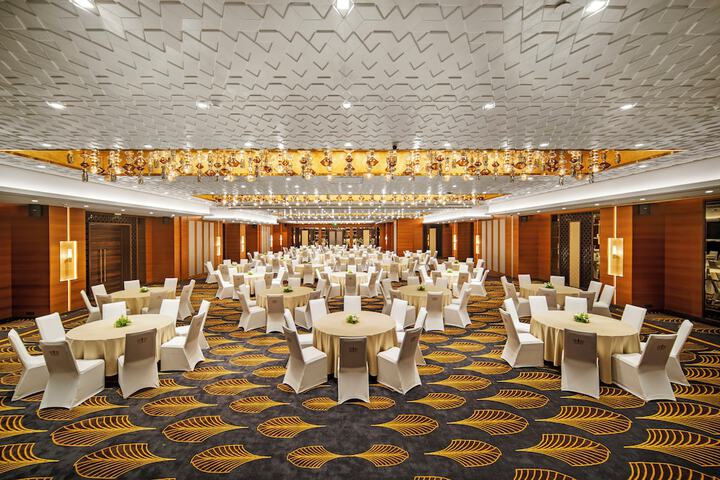 Ballroom/Hall 215 of 231