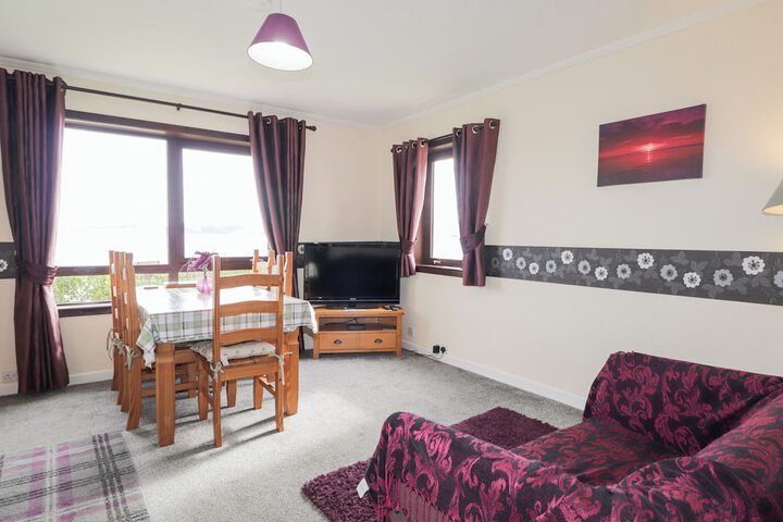 Room 16 of 38