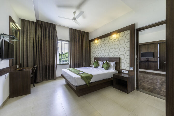 Room 19 of 37