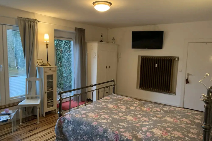Room 3 of 22