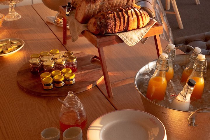 Dining 60 of 78