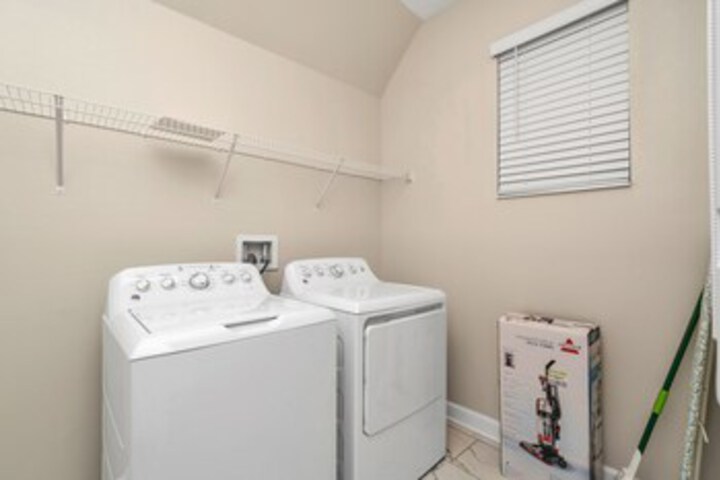 Laundry 11 of 47