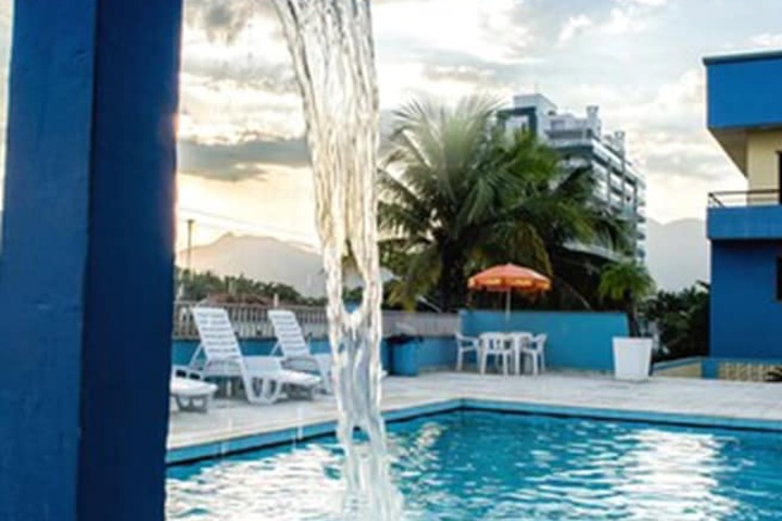 Hotel Pool
