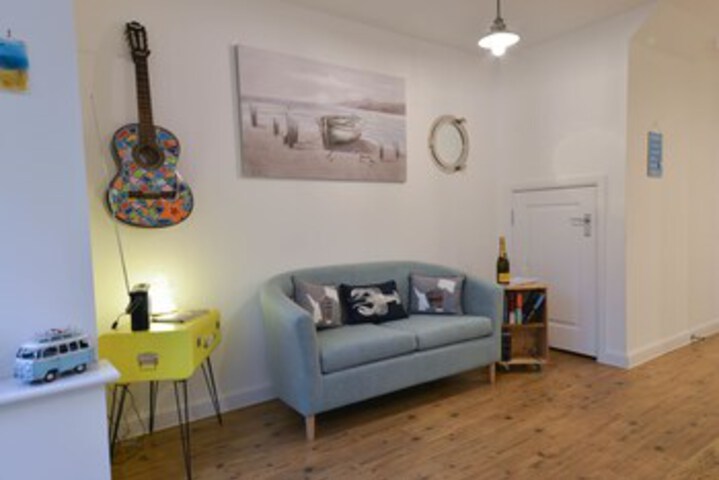 Room 16 of 27