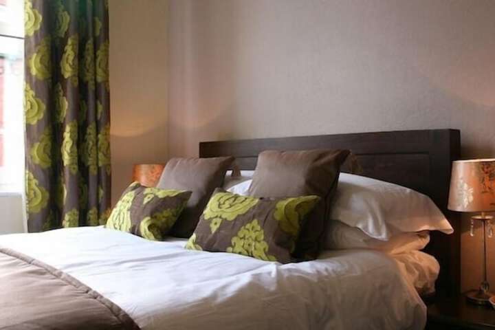 Room 19 of 35