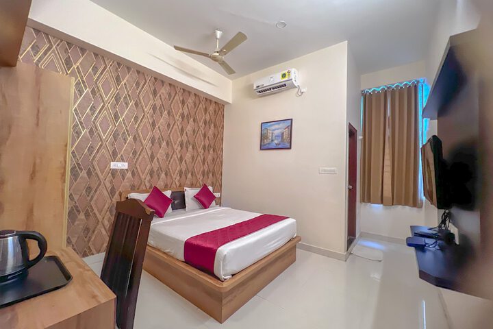 Room 6 of 20