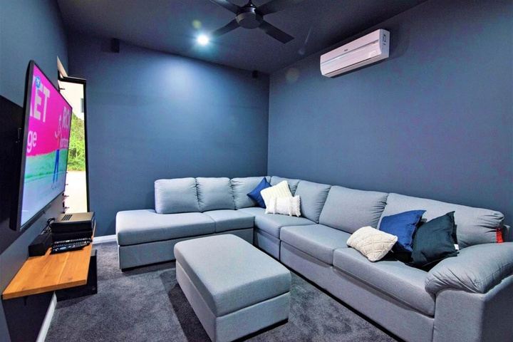 Room 2 of 13