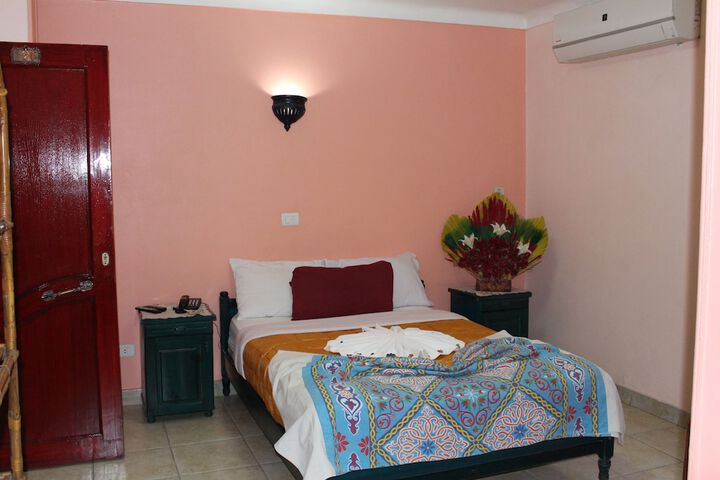 Room 18 of 95
