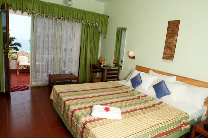 Room 7 of 34