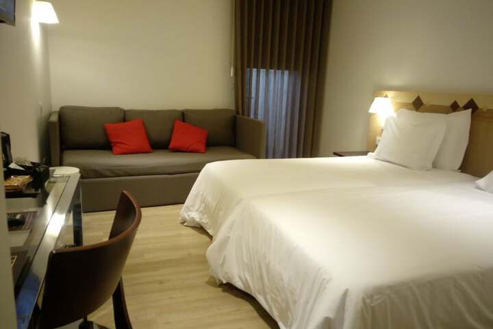 Room 17 of 52