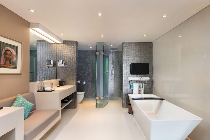 Room 42 of 54