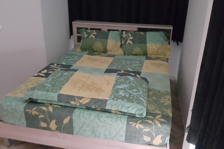 Room 28 of 138