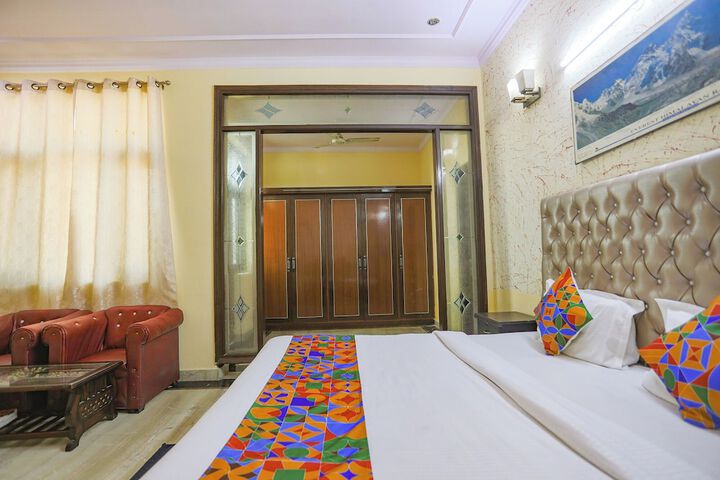 Room 20 of 28