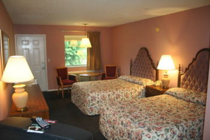 Room 12 of 24