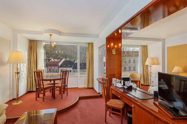 Room 22 of 91