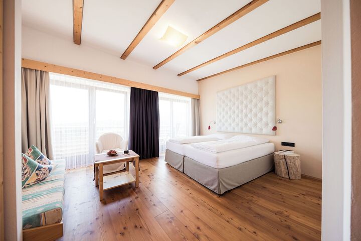 Room 30 of 80