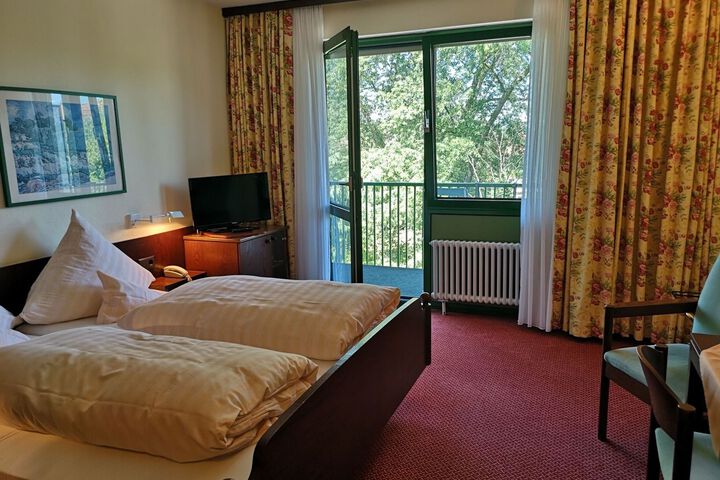 Room 30 of 46