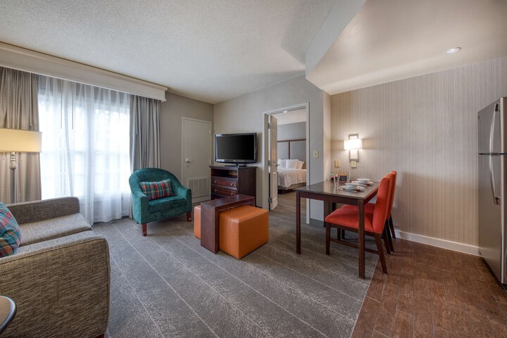 2 Queen Beds 1 Bedroom Suite (49 of 52)