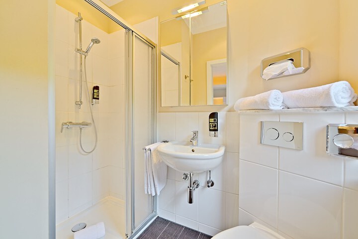 Room 30 of 50