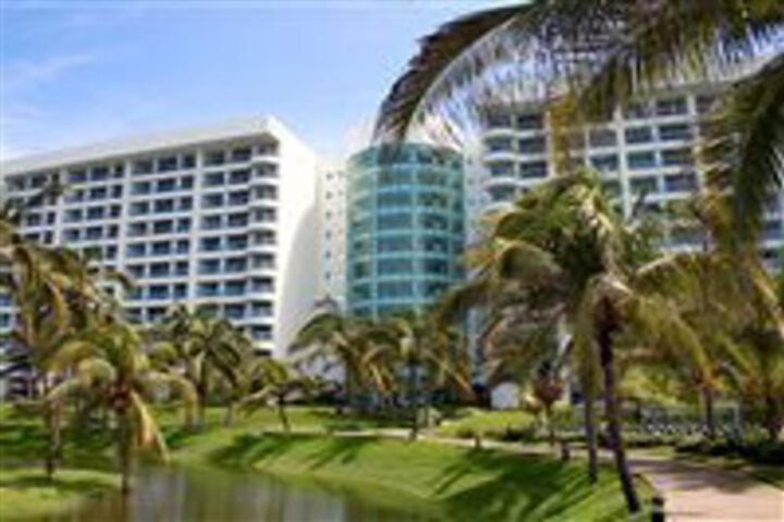 Exterior of GRAND MAYAN ACAPULCO